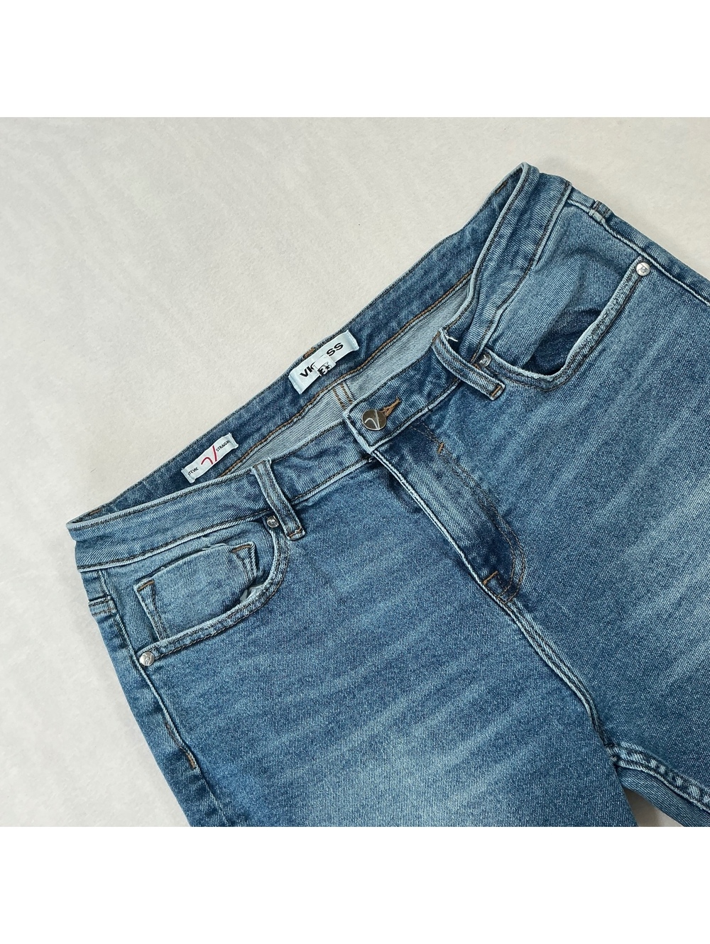 Vigoss Stevie Straight Jeans Women’s 32 Distressed Medium‎ Wash Stretch Denim